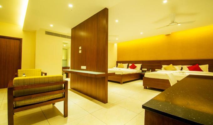 Gayathri Hotels Tirupur Exterior foto